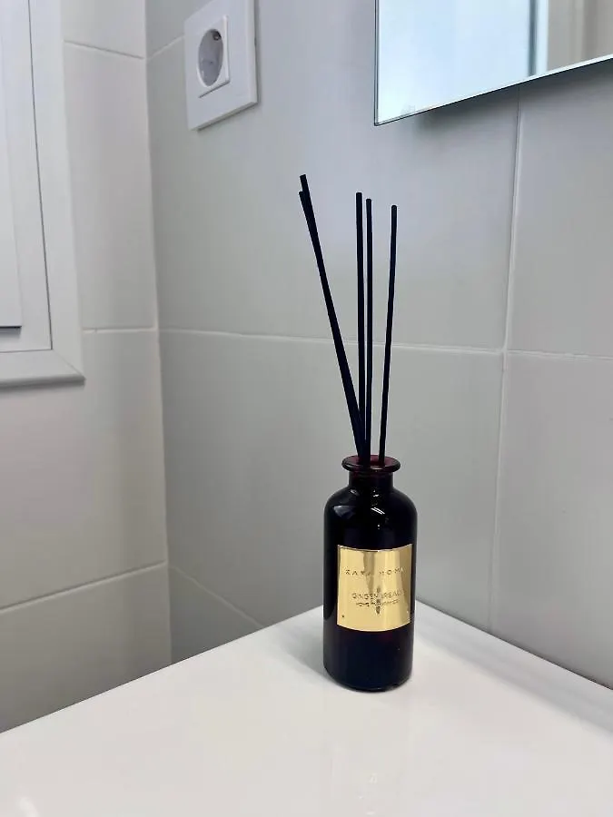 Apartment Gatu El Mirador De La Vina, Preferente Mayores De 25 Anos Y Familias Cadiz