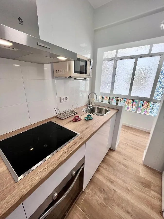 Apartment Gatu El Mirador De La Vina, Preferente Mayores De 25 Anos Y Familias Cadiz Spain