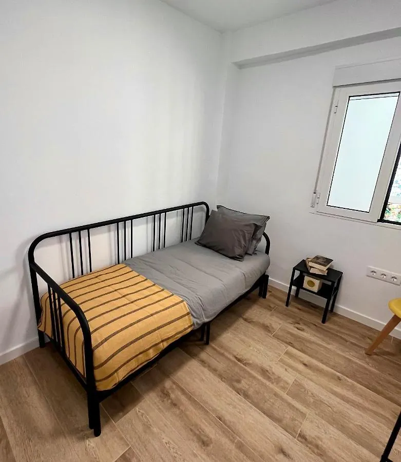 Apartment Gatu El Mirador De La Vina, Preferente Mayores De 25 Anos Y Familias Cadiz